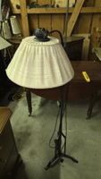 Retro Stehlampe, Metall, mit Schirm, Vintage / Antik