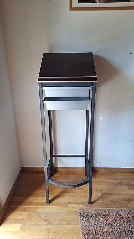 Tables: Stehpult Design aus Einzigart – D'occasion à Biberstein par jas014