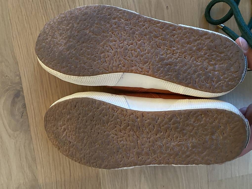 Damenschuhe: Superga 2750, Gr. 37 – Gebraucht aus Langnau am Albis von jes_hdr6 3