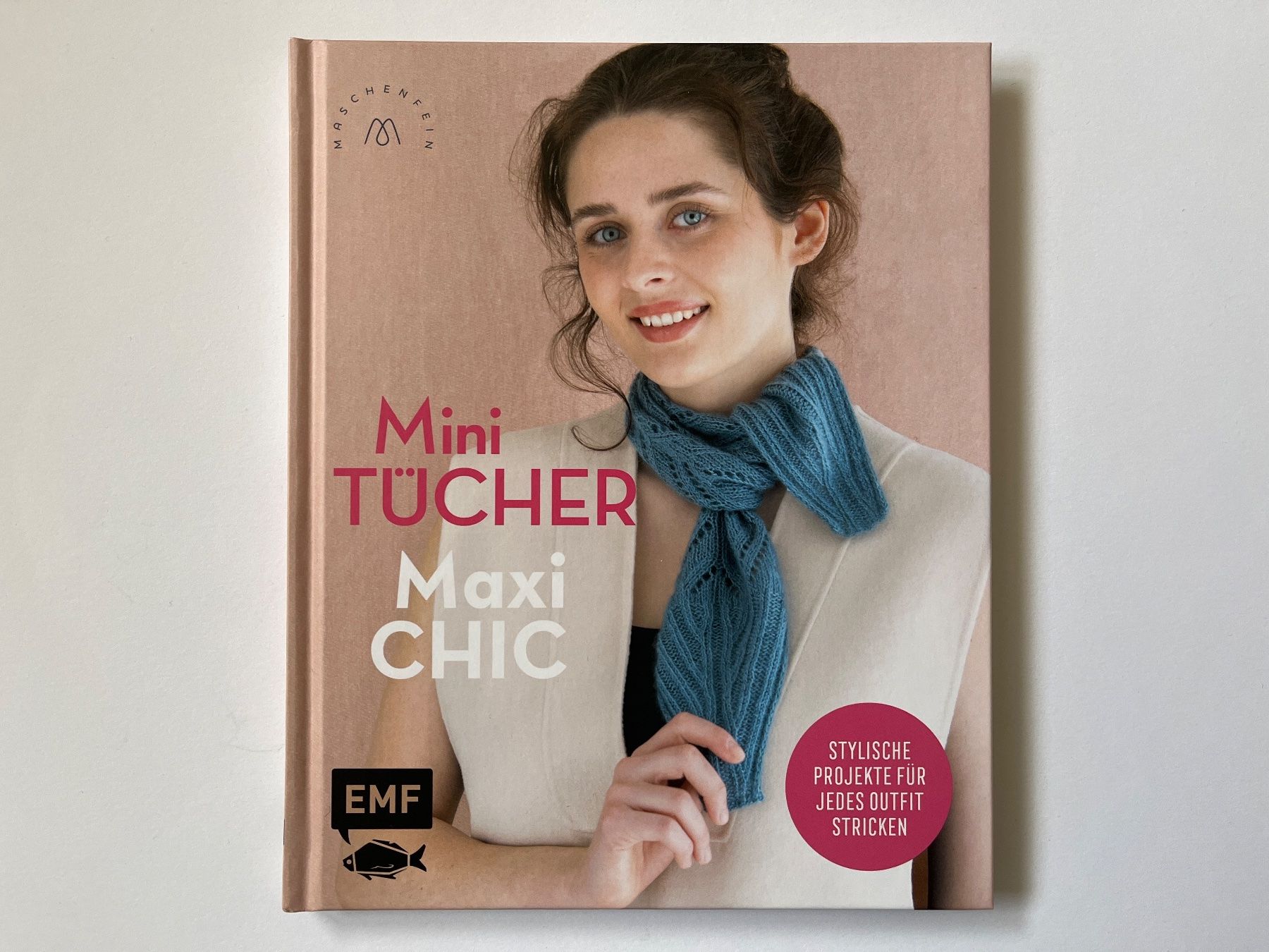 Libri: Buch "Mini TÜCHER - Maxi CHIC" von Maschenfein – Nuovo (secondo la descrizione) da Bern venduto da click4buying