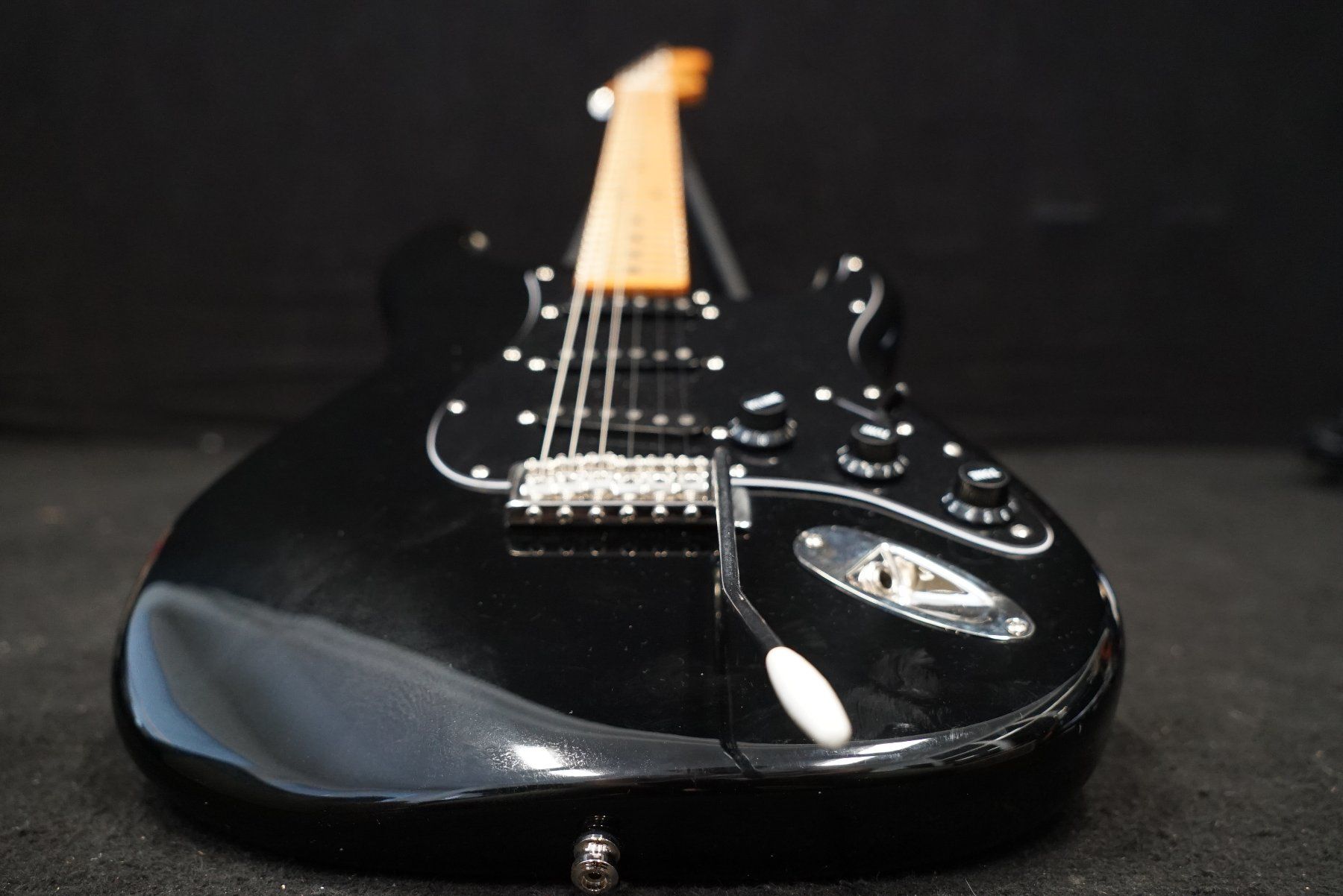 Squier Strumenti musicali: Squier Classic Vibe 50s Stratocaster MN, Black – Usato da Ortschwaben venduto da Musictrade 1