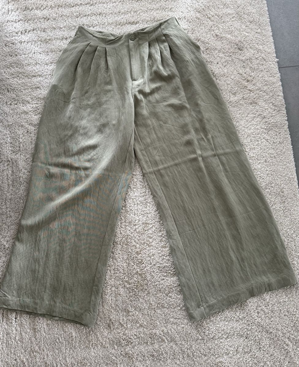 Completi & Tailleur: Ensemble Stradivarius vert olive, taille L – Nuovo e nell'imballaggio originale da Fribourg venduto da Mya_Asb 2