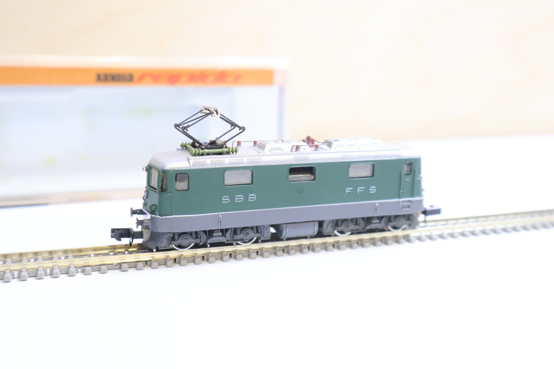 Arnold Modellini di ferrovie: ARNOLD SBB Re 4/4 E-Lok - Spur N – Usato da Winterthur venduto da Monstera 5