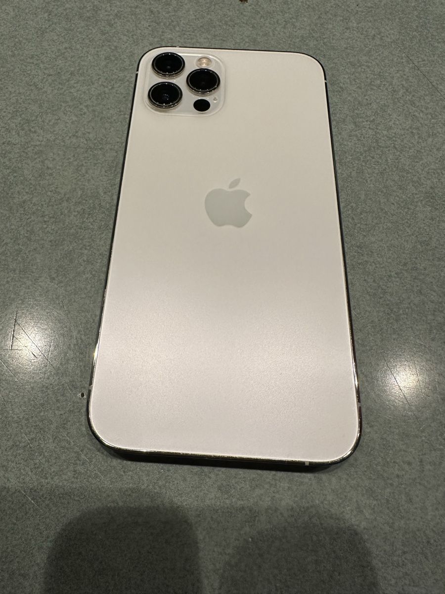 Apple Telefoni cellulari / Smartphones: iPhone 12 Pro 256 Gb weiss – Usato da Belp venduto da oav_mmb9