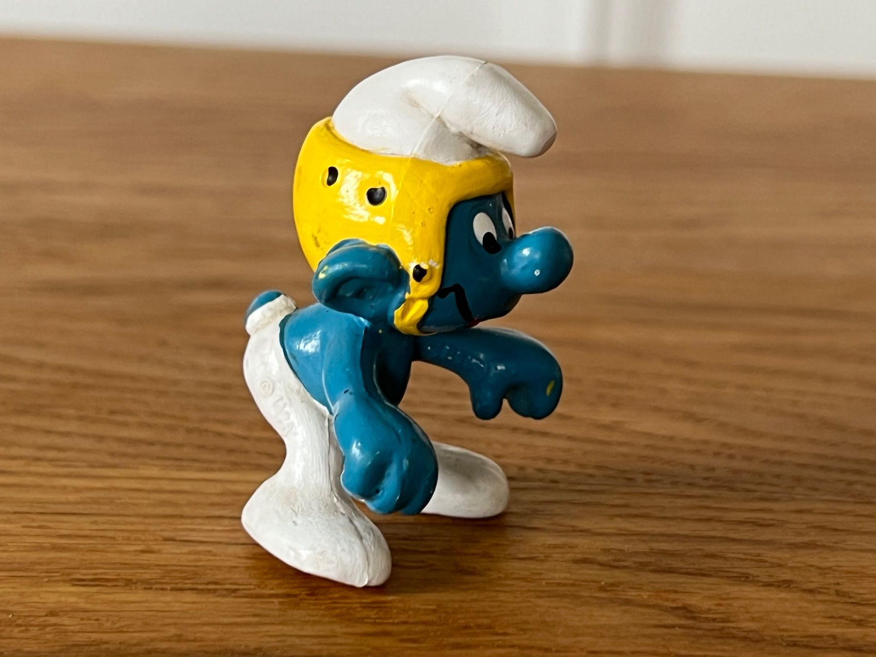 Schleich Figuren: Schlumpf mit Helm 1978 Fahrer PEYO Schleich – Gebraucht aus Ennetbaden von mapa05 1