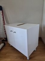 Weisser Unterschrank mit 2 Tueren