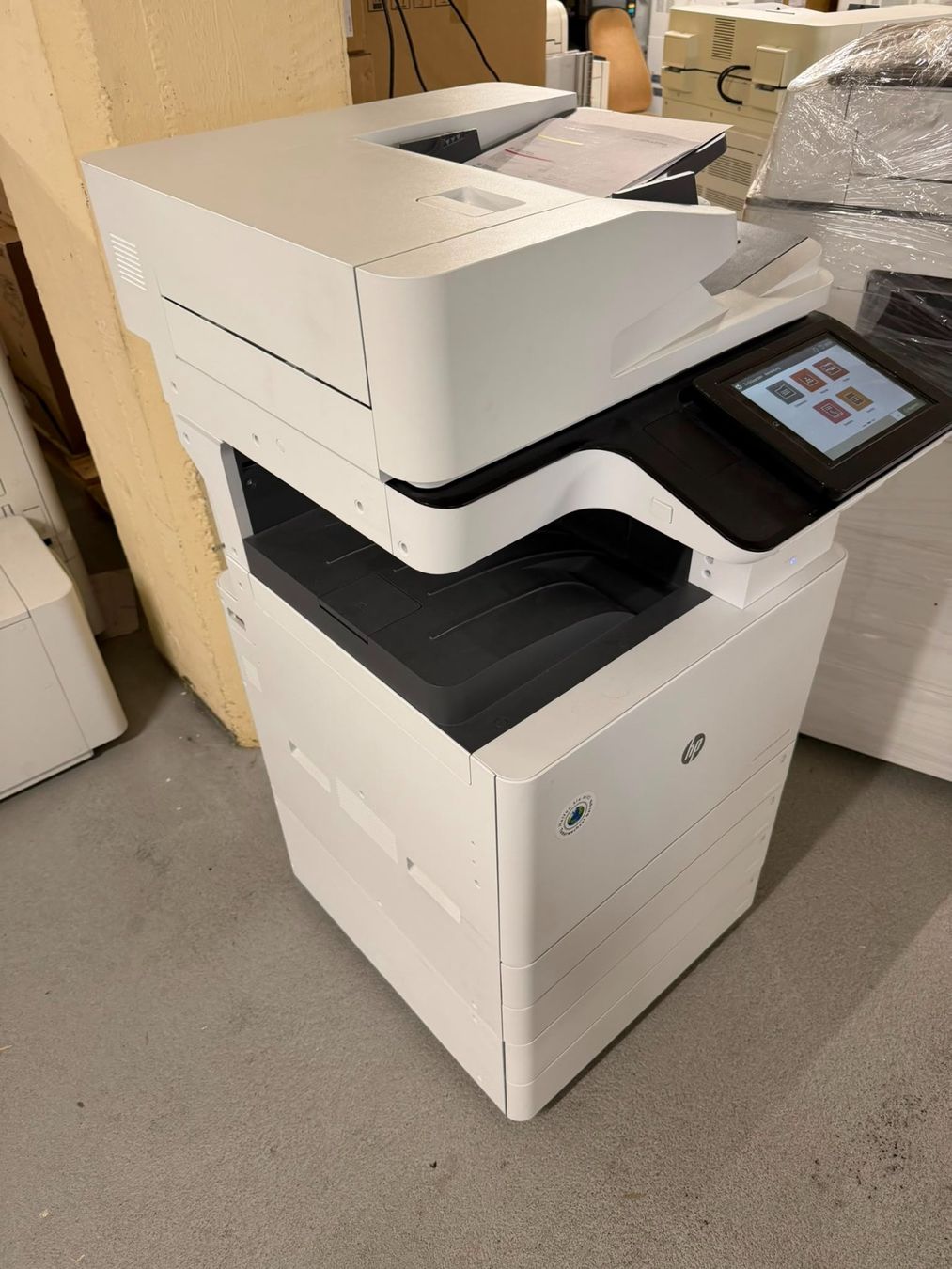 Hewlett Packard Imprimantes: HP Color LaserJet Managed Flow MFP E77830 A3 Farb-Drucker – D'occasion à Dottikon par refurbished-IT 1