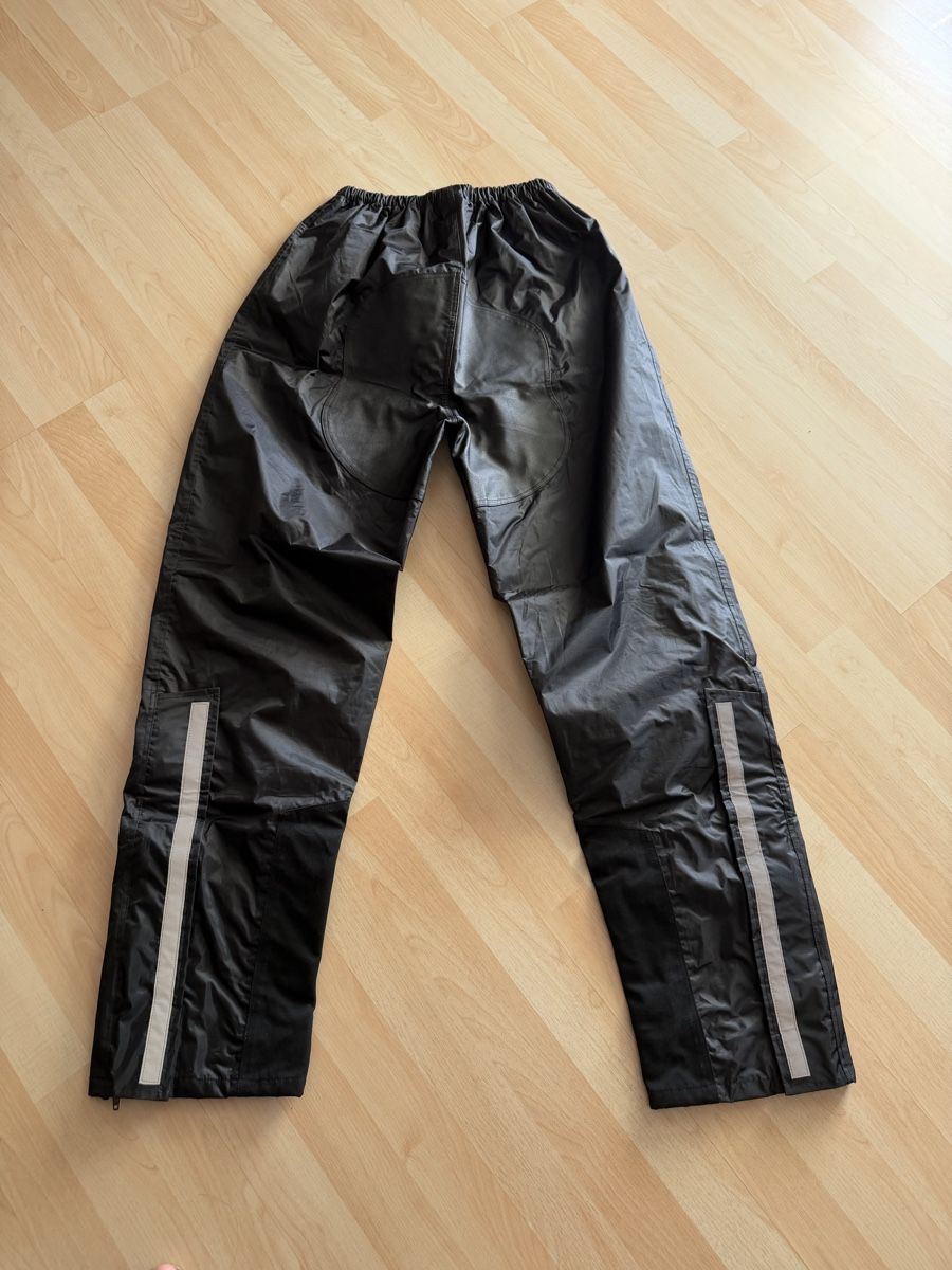 Held Lotti di vestiti: HELD Motorrad Regenhose Gr XL – Usato da Aarwangen venduto da Cyango 3