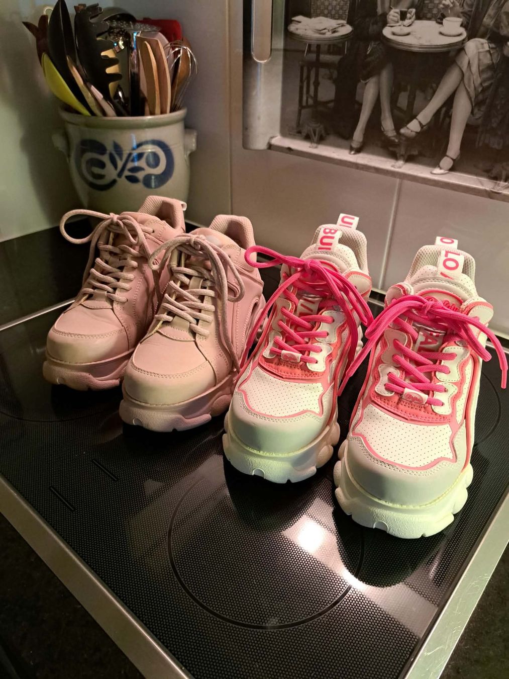 Buffalo Scarpe da donna: buffalo rosa/pink/weiss 2er set – Usato da Sisseln AG venduto da schenk-figuren