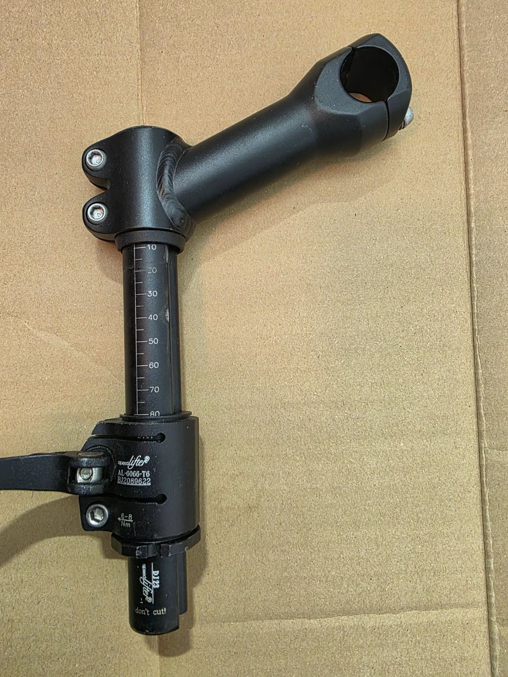 Pezzi di ricambio: Lenkererhöhung Speedlifter Twist , E-Bike Flyer – Usato da Buchs SG venduto da MATGEOMAR