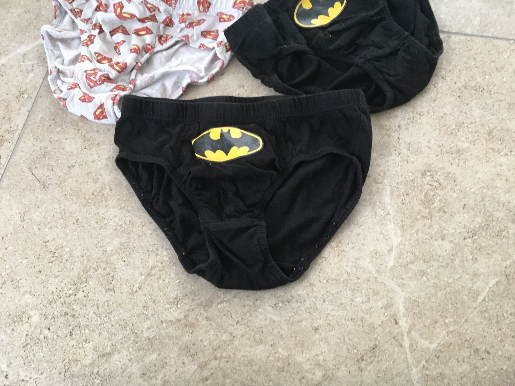 H&M Biancheria intima: Batmen + Supermen Slips Gr. 122-128 – Usato da Gächlingen venduto da Tara_devi 1