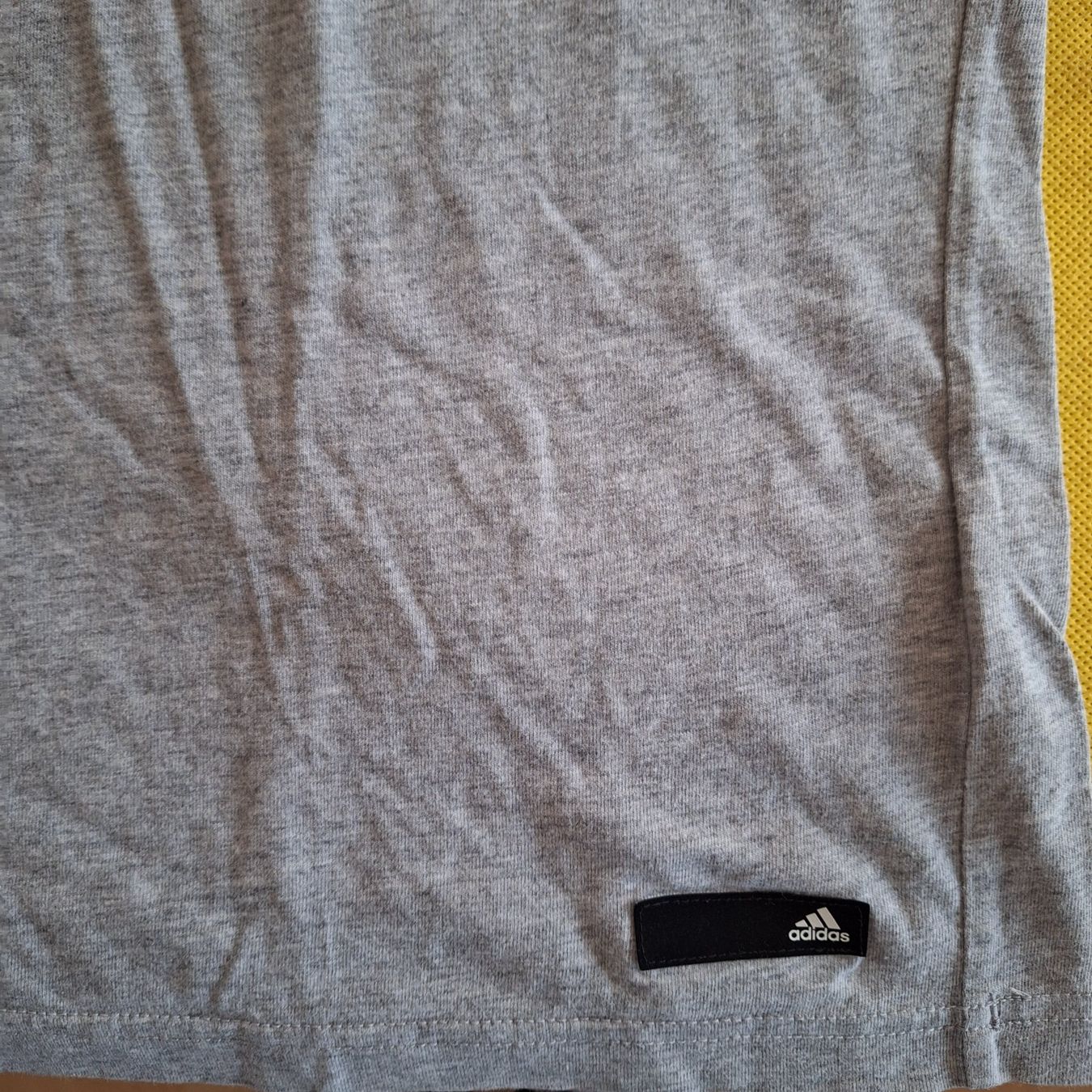 Adidas T-Shirts: Adidas T-Shirt Grau, Grösse M – Neu (gemäss Beschreibung) aus Hettenschwil von Schneuggi2 3