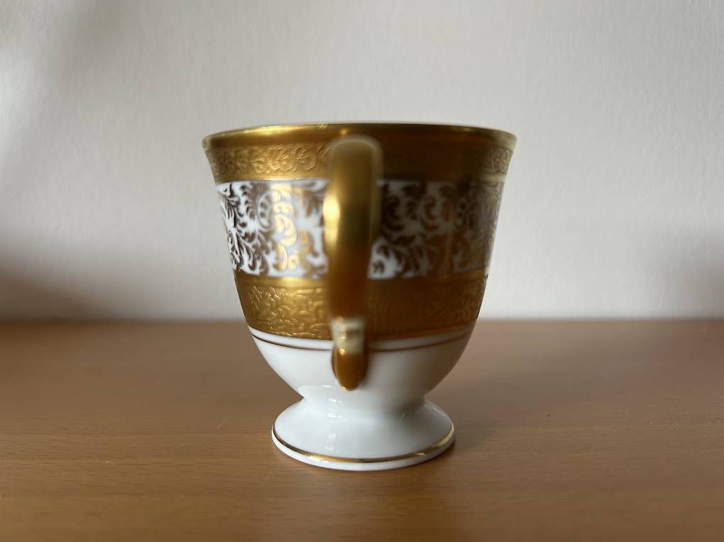 Tazze: Vintage gold trimmed espresso cup – Usato da Bogis-Bossey venduto da jhenckaerts 2