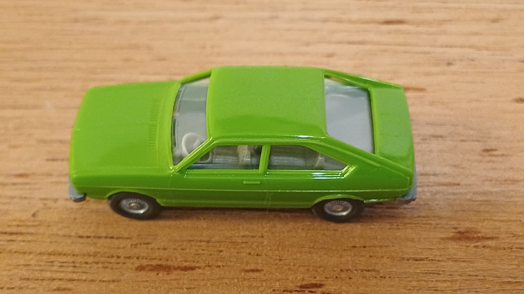 Wiking Modellini d'auto: VW Passat von Wiking – Usato da Uznach venduto da Katinka83 8