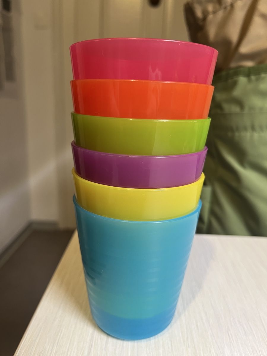 Ikea Tazze: IKEA 6 Becher farbig – Usato da Rhäzüns venduto da duudii