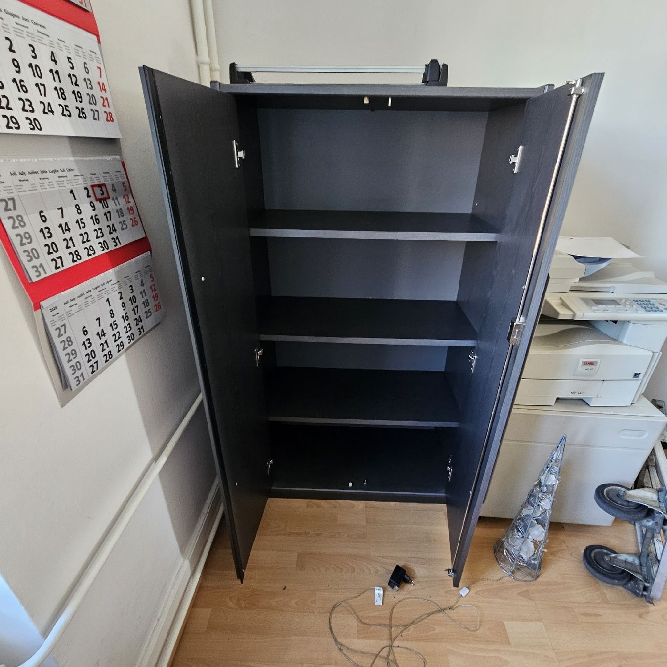 Armadi: BÜROSCHRANK – Usato da Muttenz venduto da Samba01