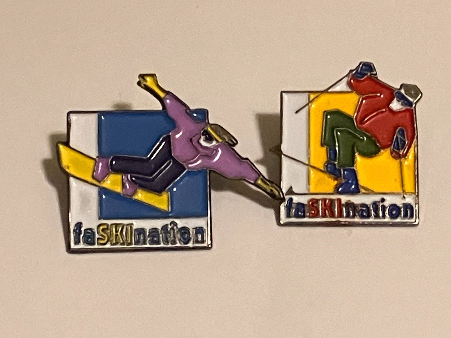 Plaquettes & Badges: 2 Pin faSKInation – D'occasion à Basel par djwwpp