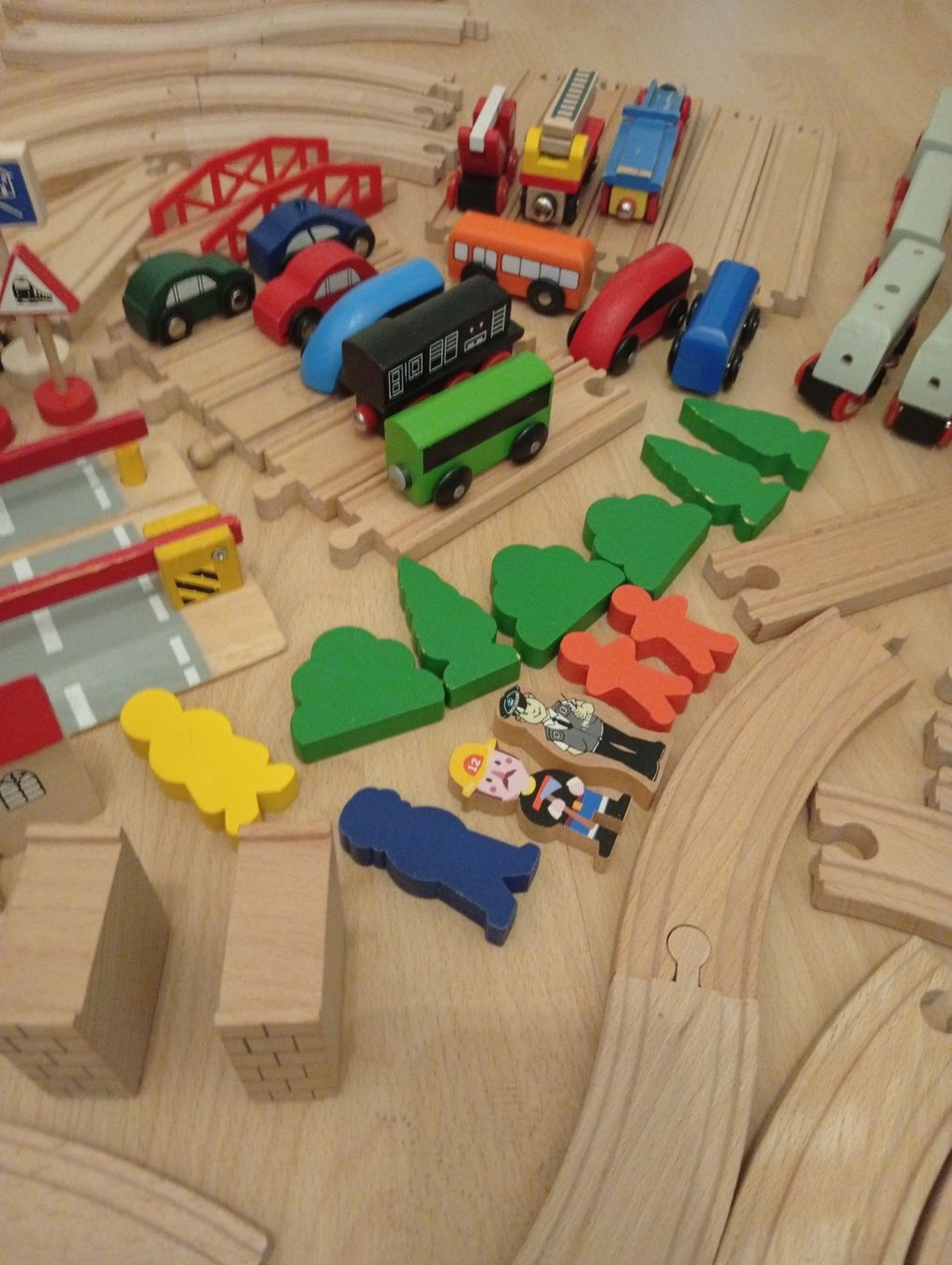 Brio Spielzeuge: Großes Brio Holzeisenbahn Set – Gebraucht aus Winterthur von Rogue01 5