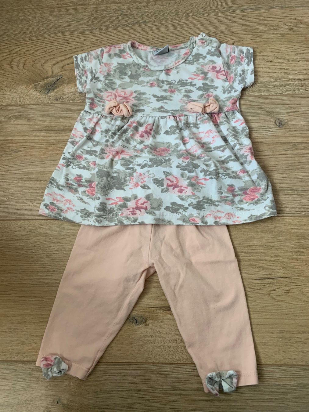 Kleiderpakete & -sets: Baby Sommer Set Grösse 80 – Gebraucht aus Ebikon von Dorfschmid