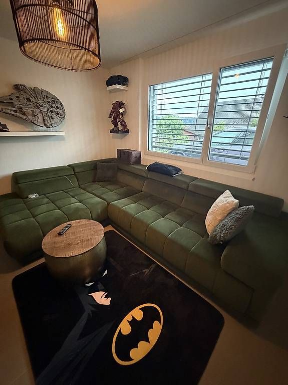 Sofas: Ecksofa + Hocker – D'occasion à Hüntwangen par sue_72p6