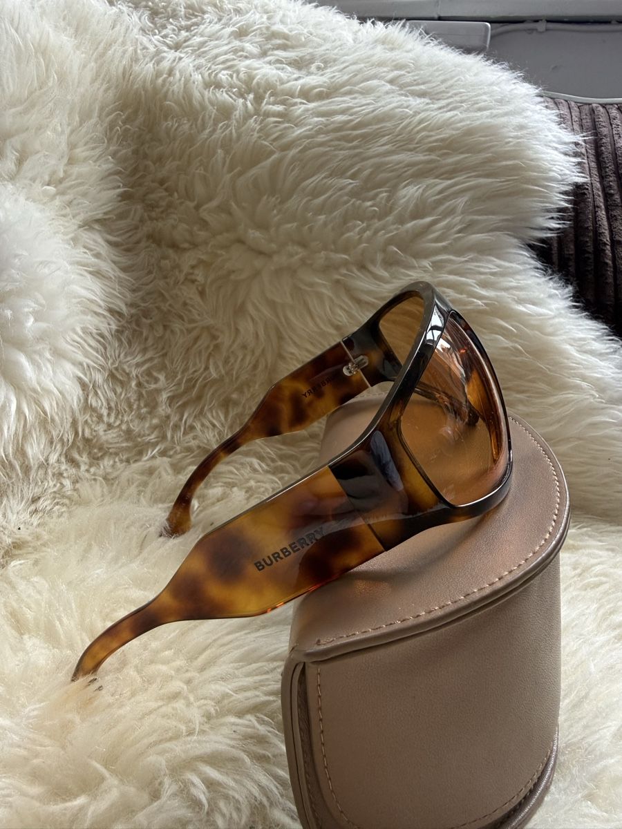 Burberry Occhiali & Lenti: Burberry Sonnenbrille mit Etui – Usato da Biel/Bienne venduto da lichterhoh 1