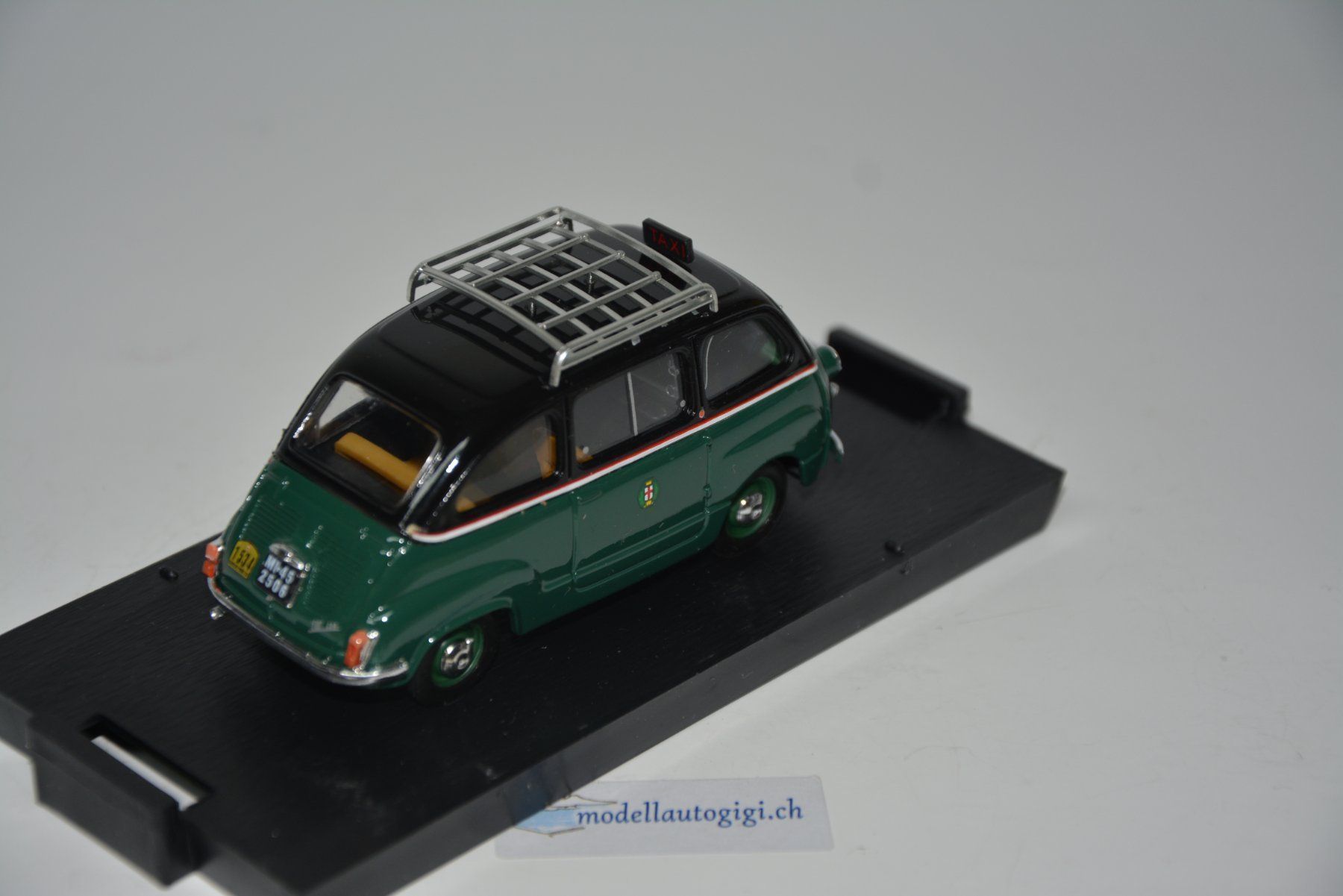 Fiat Modellini d'auto: Fiat 600 Multipla D , 1960 , Brumm, 1:43 – Nuovo e nell'imballaggio originale da Goldach venduto da Feivel9 6