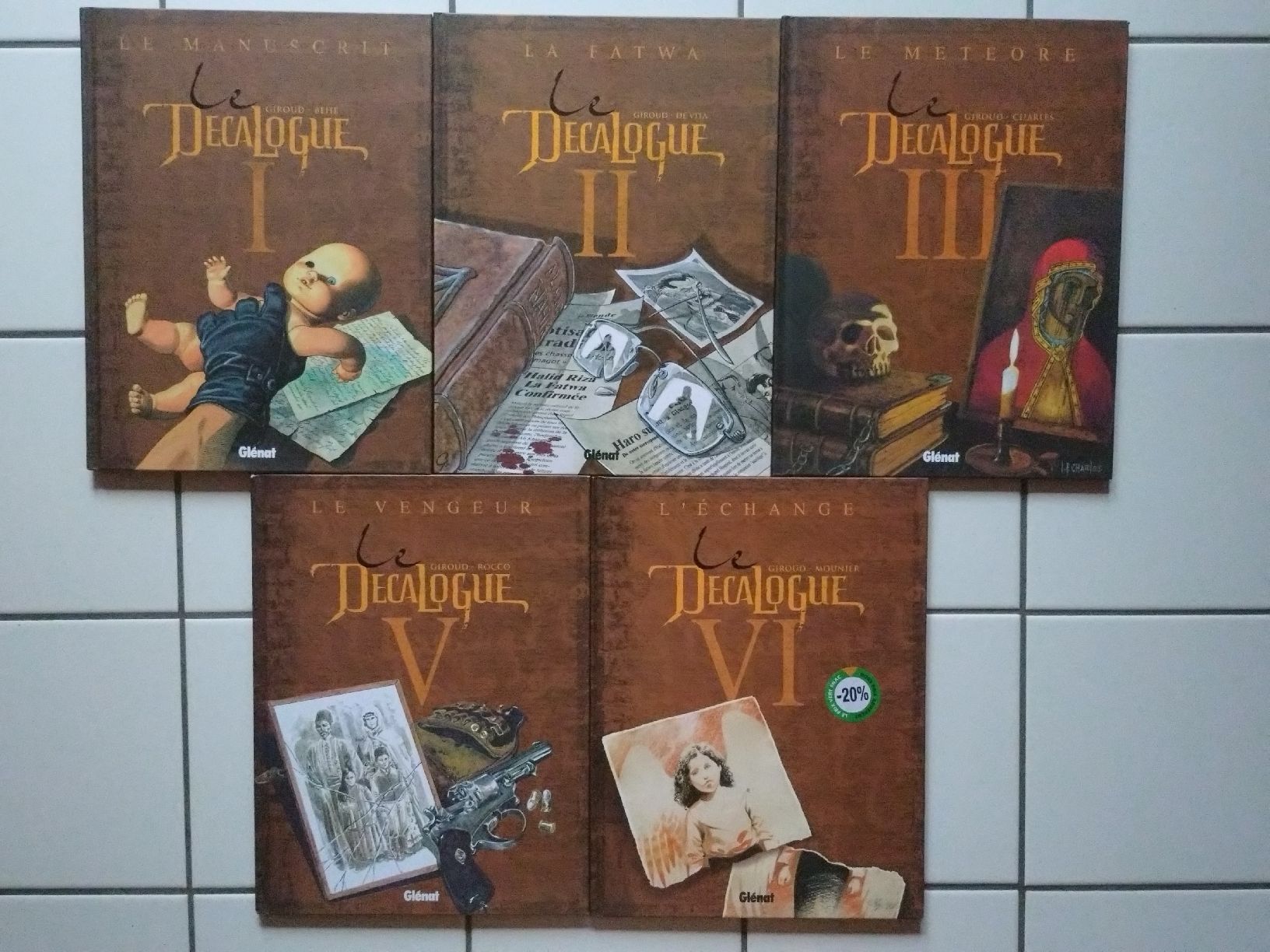 Fumetti: Lot Le Décalogue 1-3 & 5-6 TBE  – Usato da Farvagny-le-Grand venduto da LaCaverne