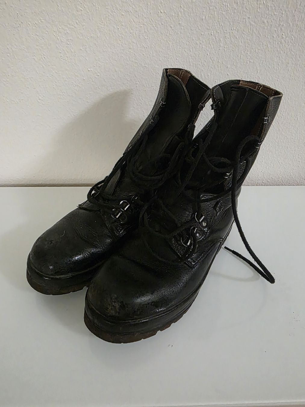 Scarpe da uomo: Schweizer Armeestiefel 90, Grösse 45 – Usato da Zuchwil venduto da stef.g 1