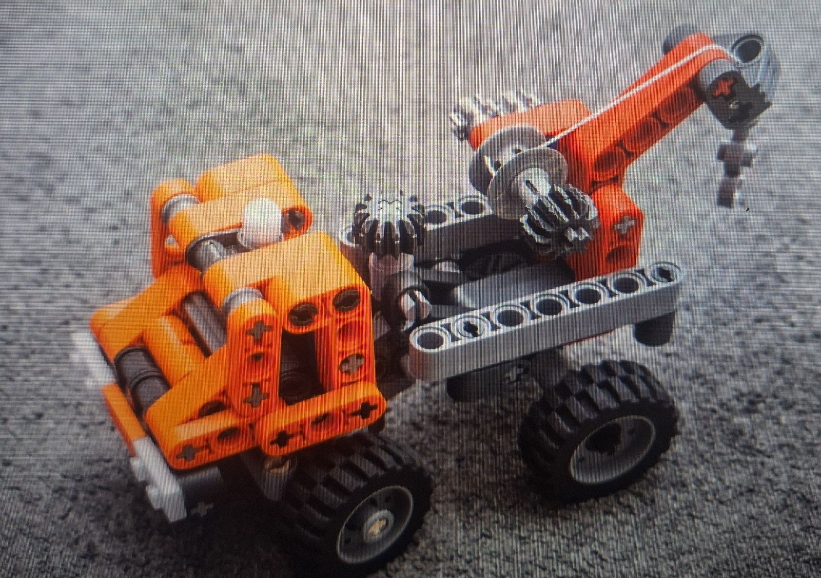 Lego Kit di costruzioni: Lego Technic 9390 – Usato da Buochs venduto da ode_5hvn 1