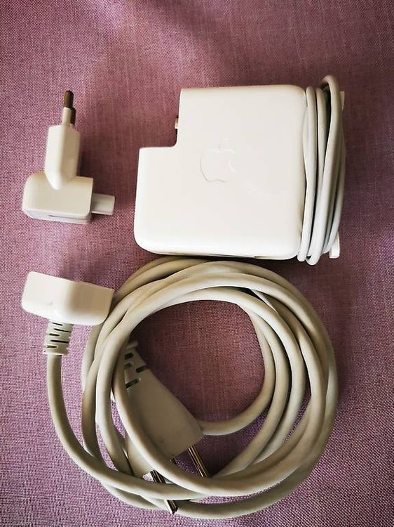 Caricabatterie: carica batteria MagSafe Power Adapter 60W – Usato da Viganello venduto da SoldiniG