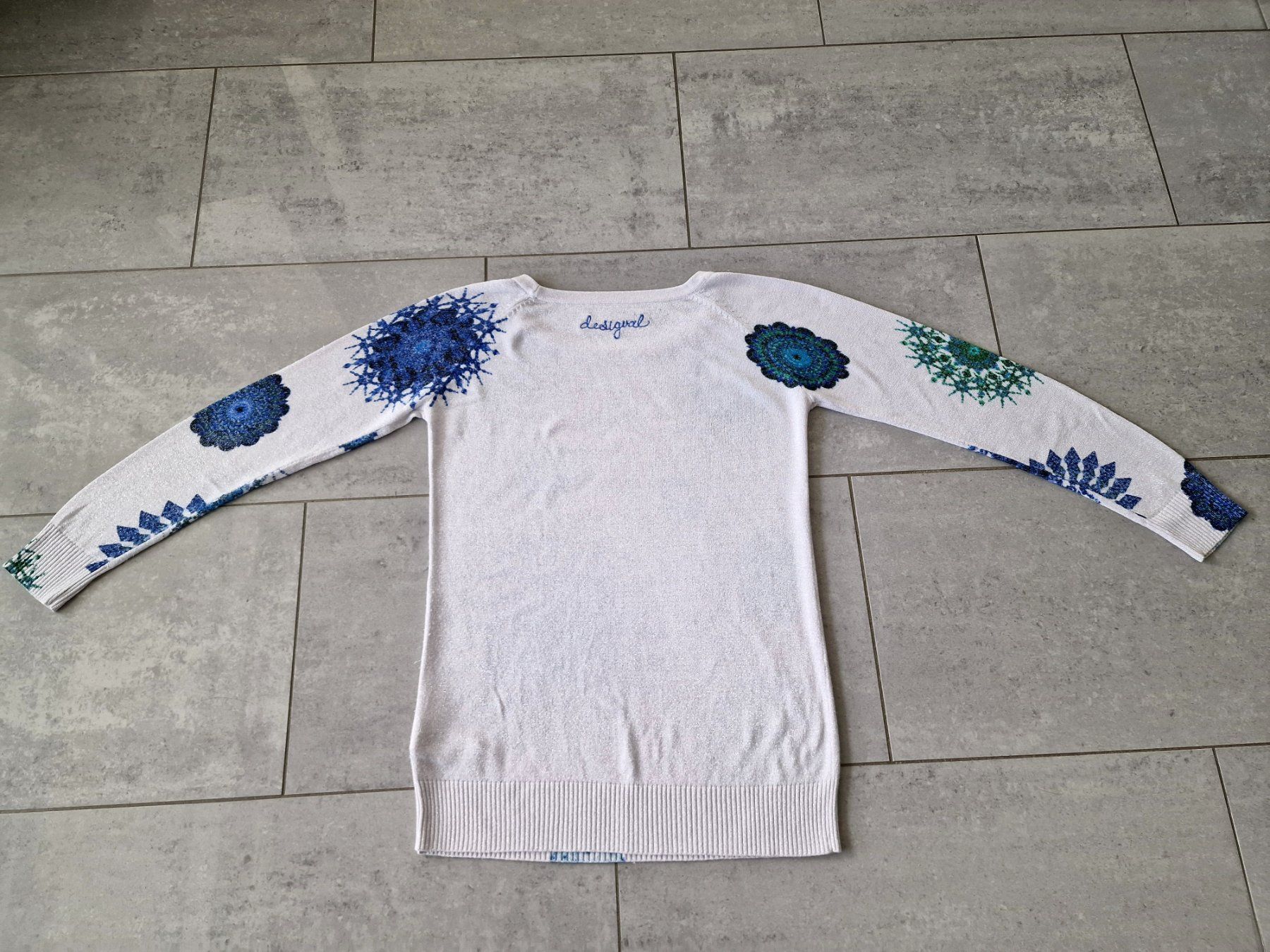 Desigual Maglioni & Felpe: Schöner Desigual Pullover Gr. M – Usato da Wilen b. Wollerau venduto da kaefer88 2