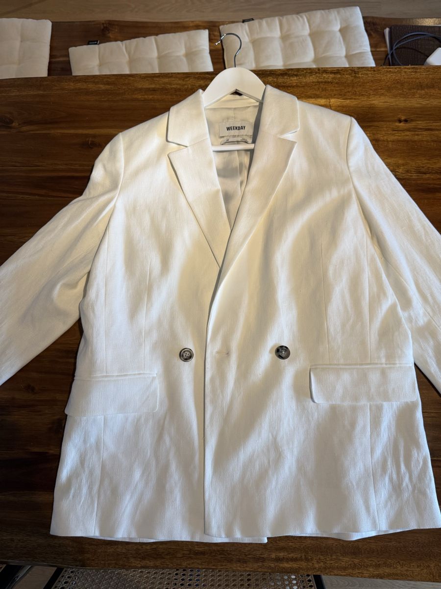 Weekday Giacche: Cream Weekday Blazer – Usato da Luzern venduto da Itsclaire 2