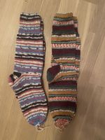 Warme handgestrickte Socken