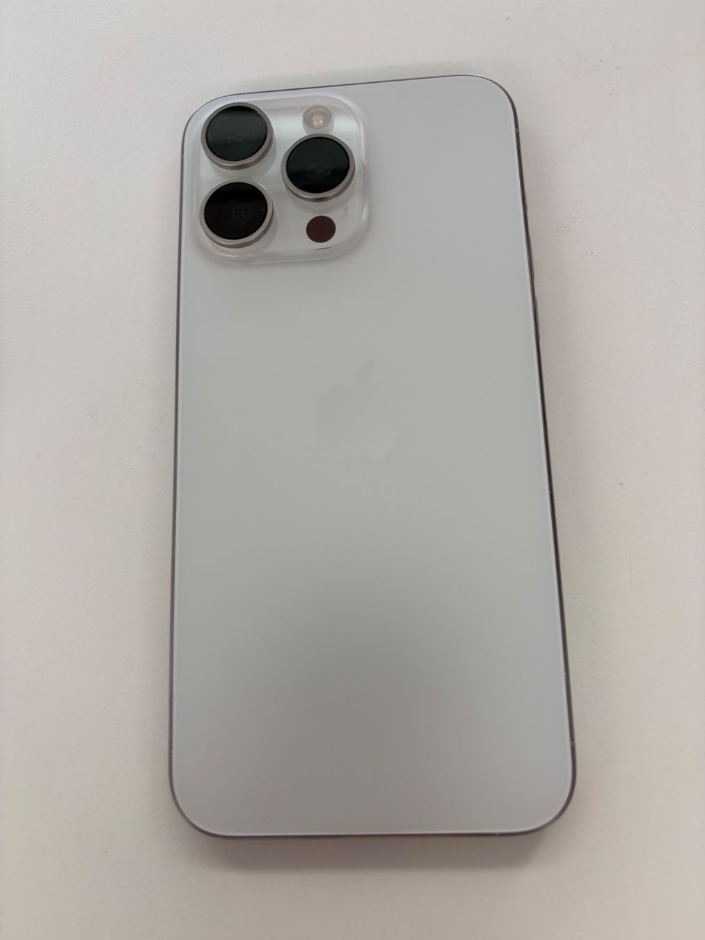 Apple Handys / Smartphones: Apple iPhone 15 Pro Max White Titanium 256GB – Gebraucht aus Brissago von Tschu 2
