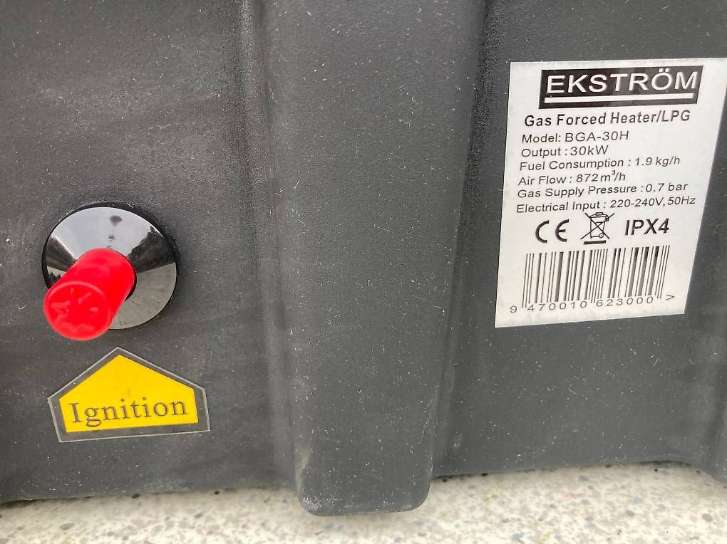 Heizgeräte: Chauffage à air chaud – Gebraucht aus Cortaillod von cri_hw2g 2