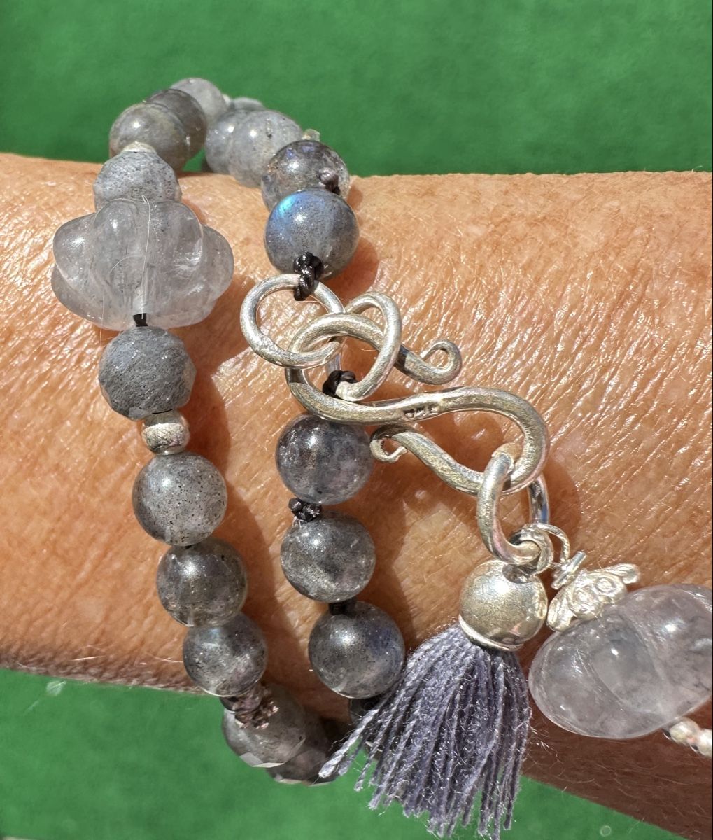 Armbänder & -reifen: Geknüpftes Armband aus Labradorith – Neu und originalverpackt aus Niederglatt ZH von Silberschmuck-design 2