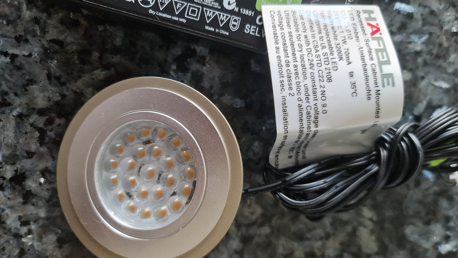 Convertitori: häfele 24v led driver netzteil 75w mit Push Button und Led – Nuovo (secondo la descrizione) da Uerkheim venduto da Justi.y 3