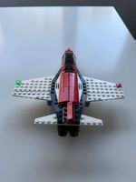 Lego Flugzeug, rotes Design - ein tolles Spielzeug!