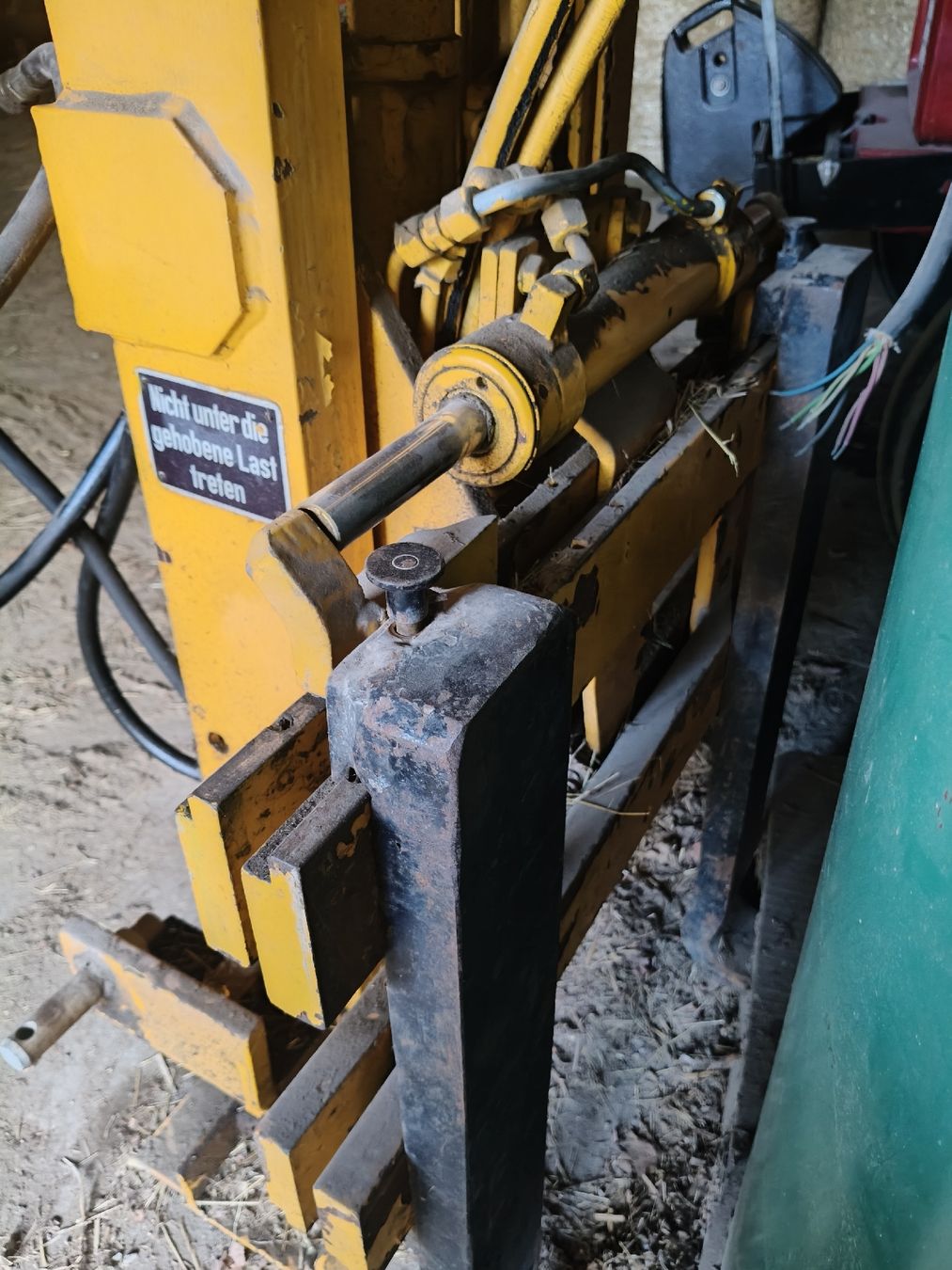 Carrelli elevatori e a forche: Heckstapler – Usato da Därligen venduto da caseihjx80 1