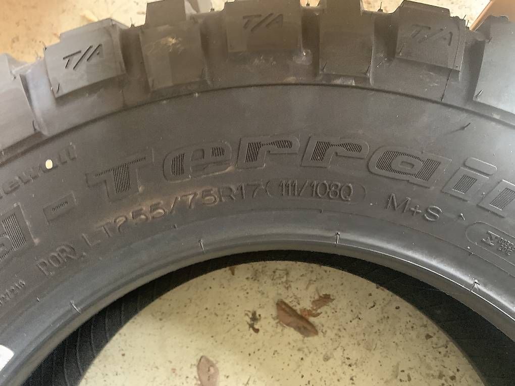 Altro in Scrittura & Disegno: Bf goodrich mud terrain 255/75r17 – Usato da Bioggio venduto da ant_mt7r 1