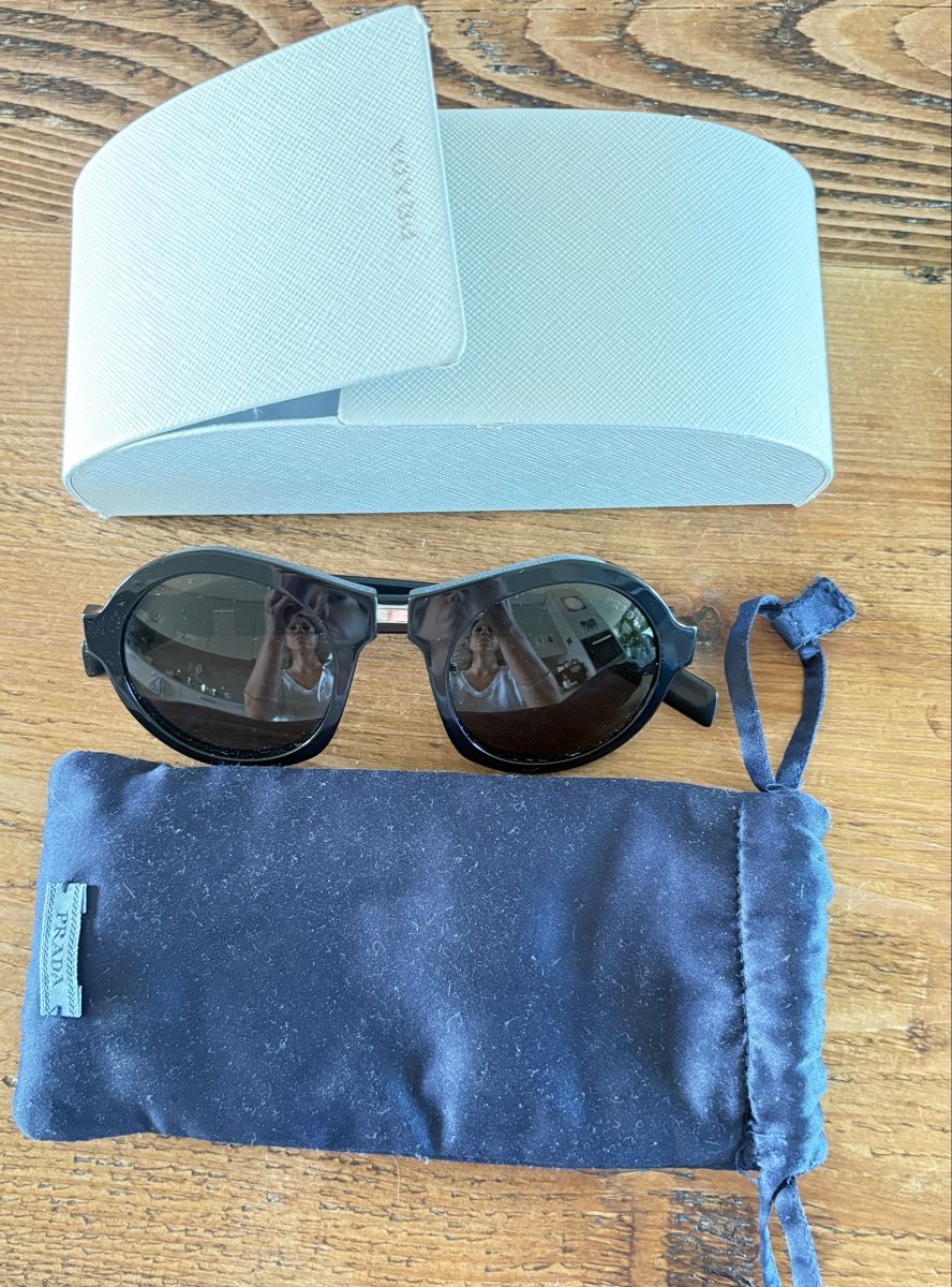 Prada Occhiali & Lenti: Prada Sonnenbrille black/silver – Usato da Luzern venduto da MyWa 1