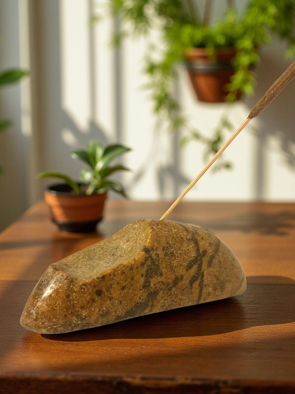 Minerali & Pietre curative: Räucherstäbchenhalter aus Schweizer Fluss-Stein – Nuovo e nell'imballaggio originale da Aarau venduto da Schmuckhoehle_MD 4