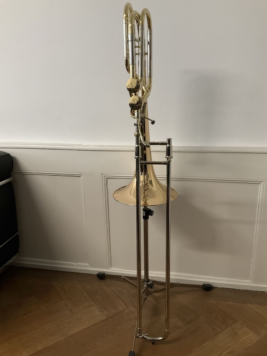 Strumenti musicali: Trombone basse Bach Stradivarius 50 BLG – Usato da Porrentruy venduto da Dix8 1