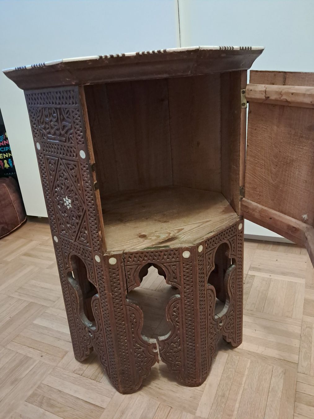 Tische: Table antique ottomane – Gebraucht aus Lausanne von Lilililili 2