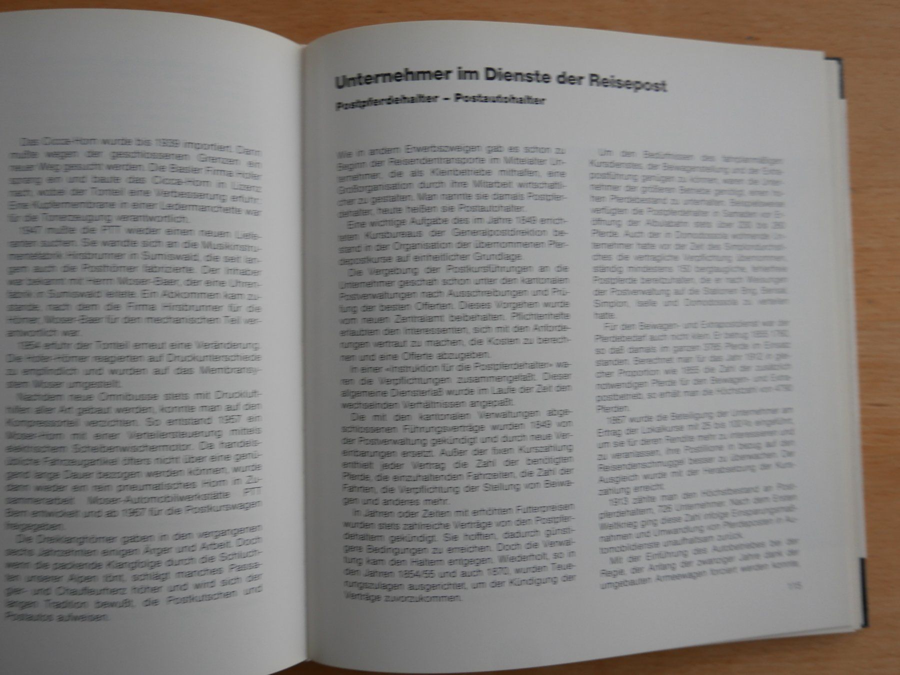 Libri: Buch "Von der Postkutsche zum Postauto", – Usato da Rotkreuz venduto da nigal 9
