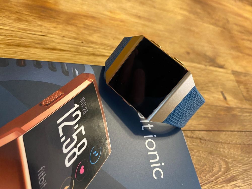 Fitbit store ionic bronze