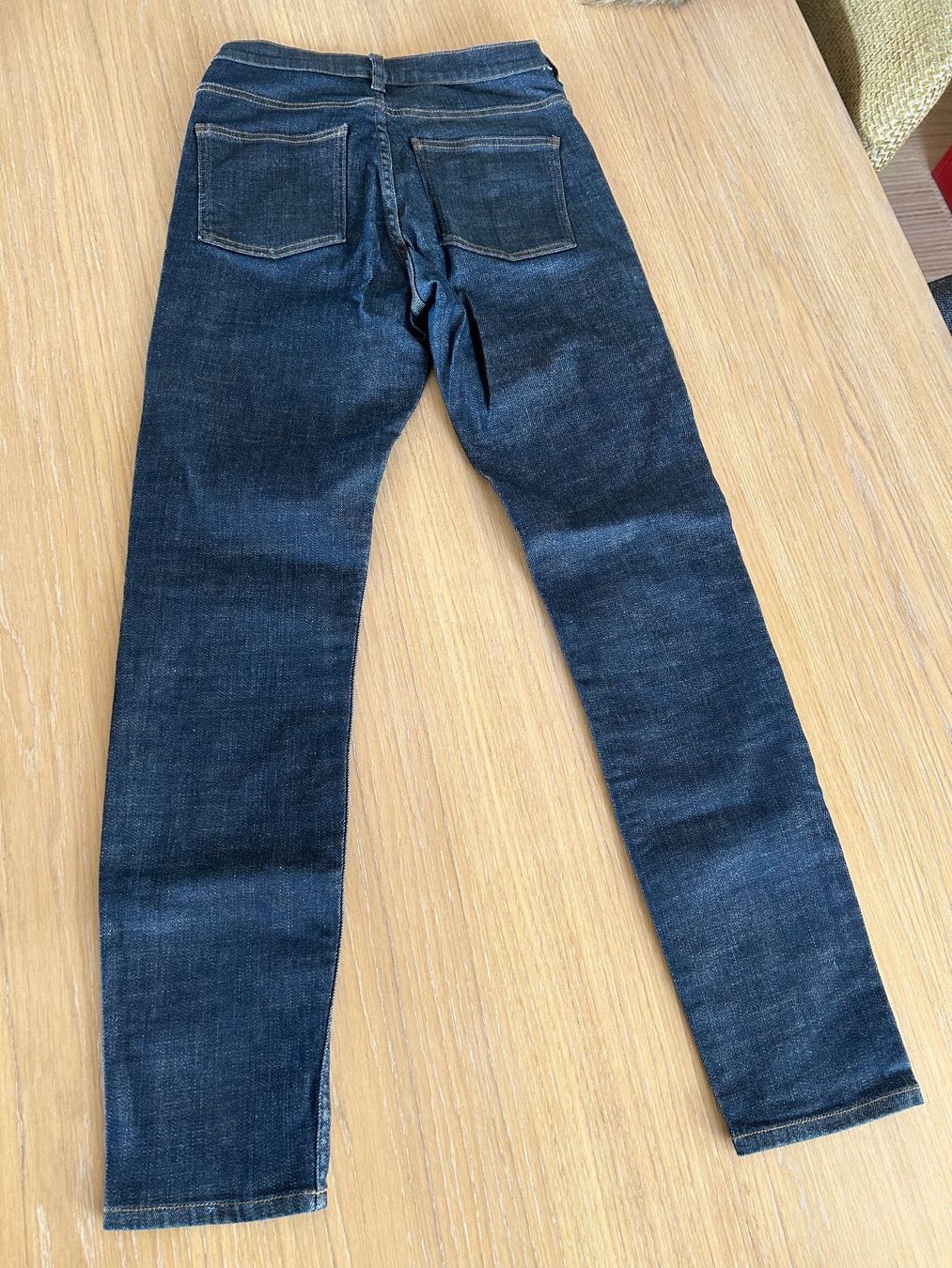 Cos Jeans: Lot de 2 Jeans COS Taille 36 – Usato da Fribourg venduto da sophlg 2