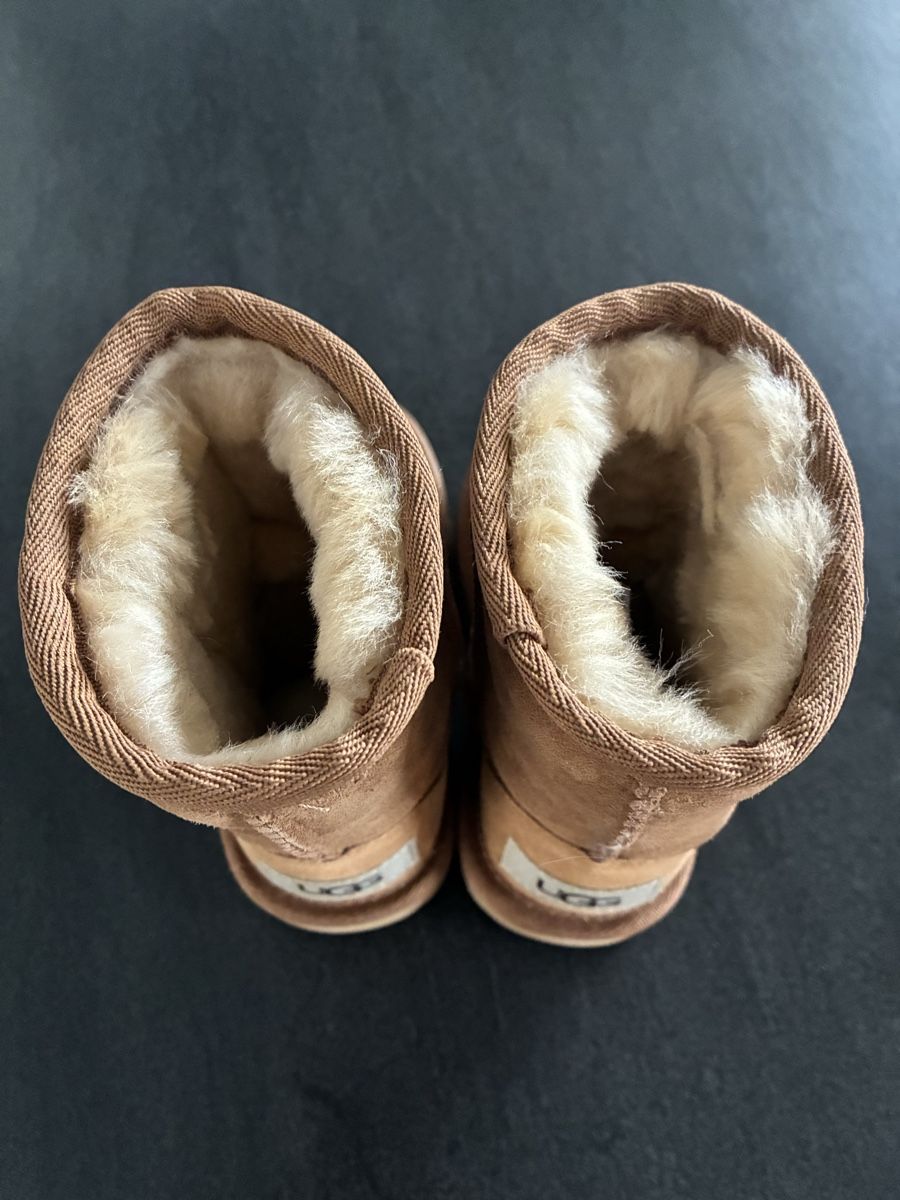 Ugg Scarpe da uomo: Original UGG Boots, Grösse 23.5, Model Classic II – Nuovo e nell'imballaggio originale da Romanshorn venduto da Erich270 3