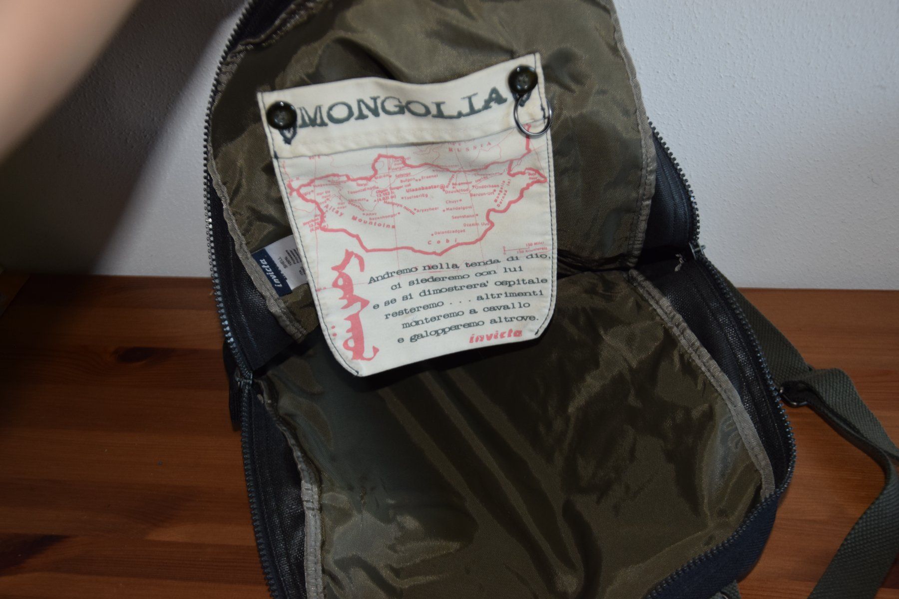 Borse da donna: Invicta Umhängetasche Tote Bag – Usato da Mezzovico venduto da finsteraar 3