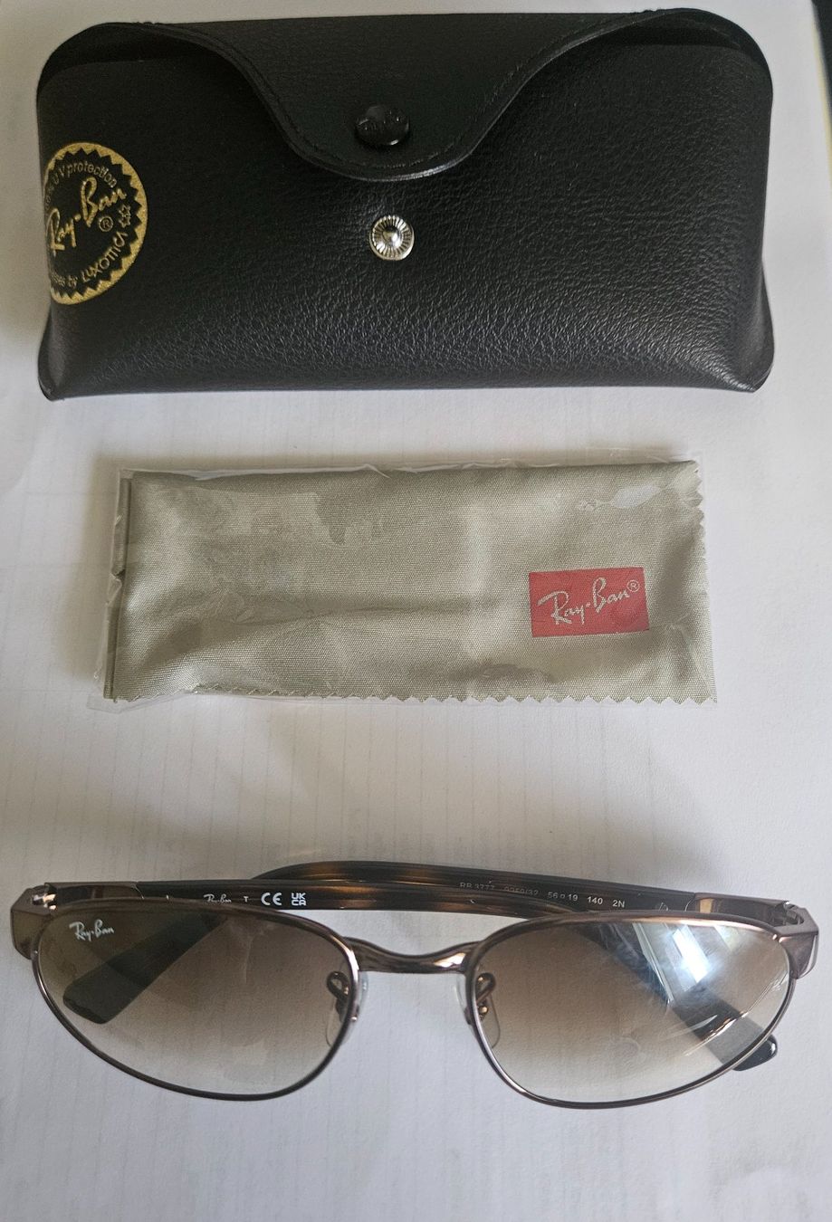 Ray-Ban Occhiali & Lenti: Lunettes solaires Ray Ban neuves – Nuovo (secondo la descrizione) da les cullayes venduto da Jeja6